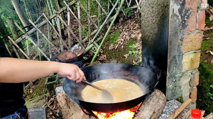 【2021-05-27 16点场】魅力生活i：❤欢迎大哥们来龙潭河玩❤