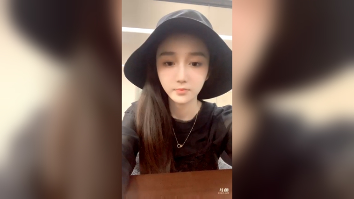 【2021-05-26 21点场】小悠珊珊333：来了就别走啦 2303156