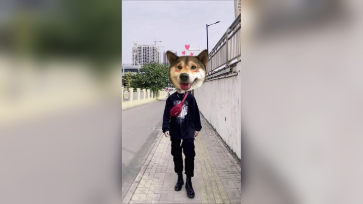 国服李白露脸视频流出，居然是个？
