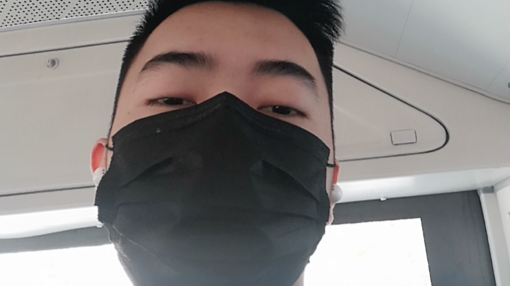 今天的AD装了一天的B