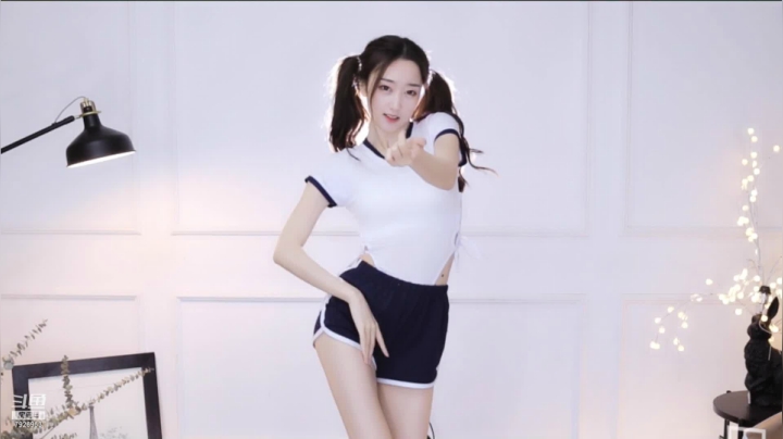 【喵喵子呐 舞蹈】05-30 19:04