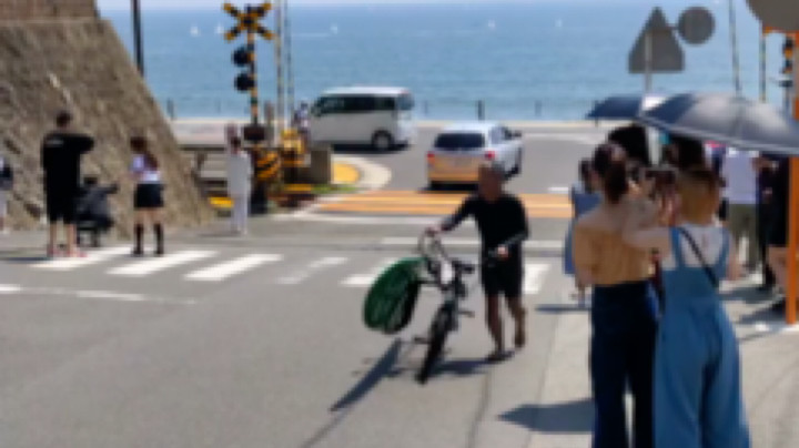 昱老湿丷发布了一个斗鱼视频2021-05-31