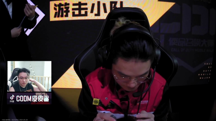 【2021-05-30 19点场】皮皮鲨FPS：哪个小可爱点进了直播间？