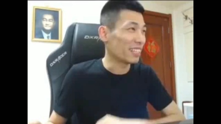 宝哥化身肌肉猛男！