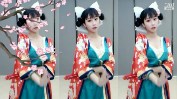 小深深儿：夜深了，点进来看跳舞啦！~
