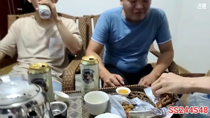 【2021-06-02 21点场】叶子户外：《鸡存者》Day2规则看鱼吧