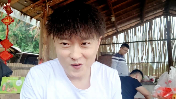 痒？那就来看爆舅舅摸摸唱