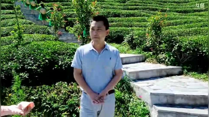 我在斗鱼看火力堂主直播户外