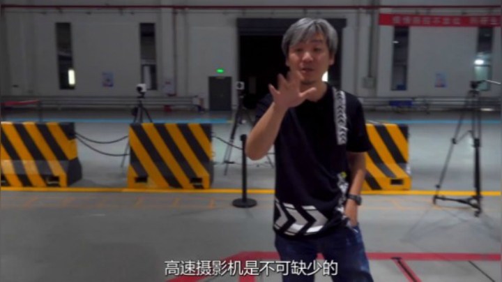 双车对撞！大飙车搞的大事件来了