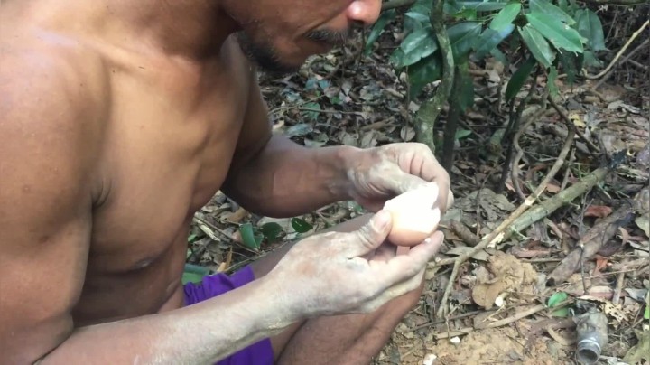 『原始生活』烤食鸡蛋 (3)