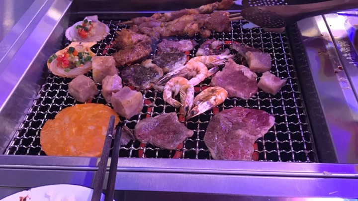吃吃自助烤肉