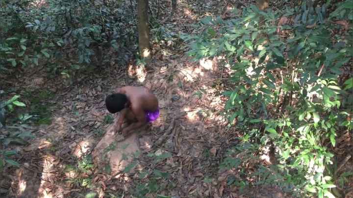 2、『原始生活』制作藤织拖