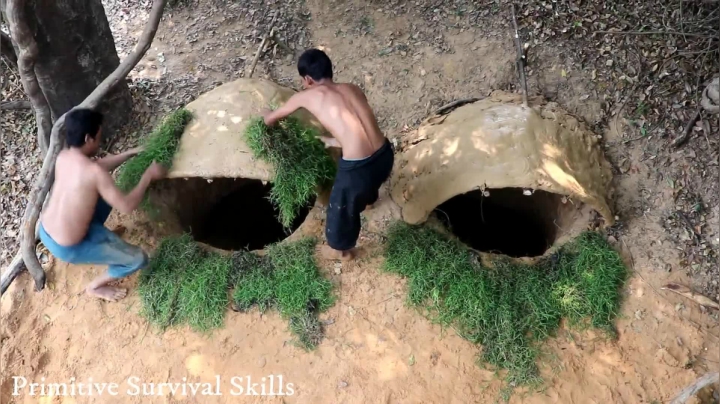 原始生活』建造一个地下井小屋 (3)