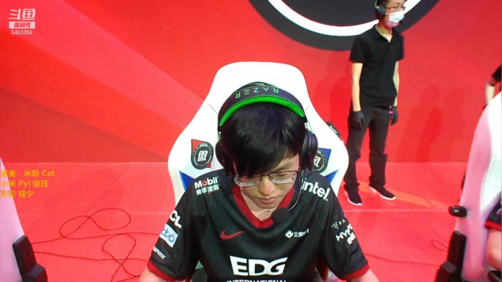 【2021-06-08 20点场】解说雨童：解说雨童：LPL二路解说