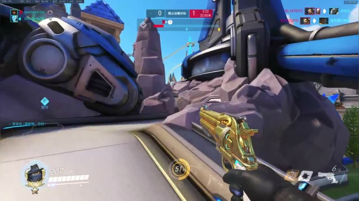 突发奇想尝试麦克雷，结果枪法水的一批，果断换上猎空拿下胜利