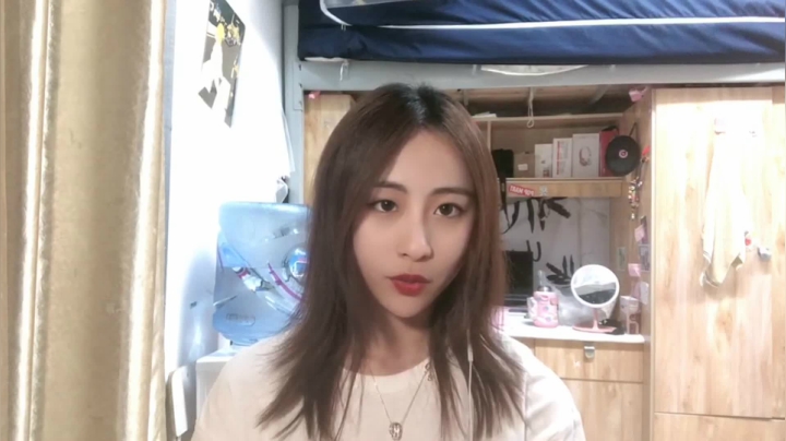 校园解说大赛选手秦琪琪才艺视频