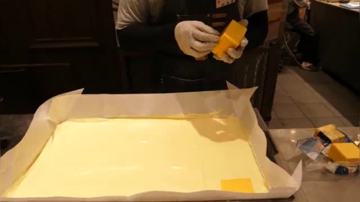 奶酪 巨型卡斯特拉