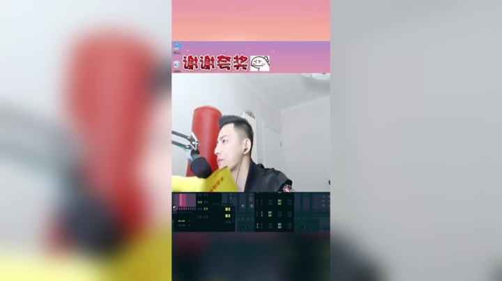 不就发了两张有女人味的照片，至于这个样子吗？