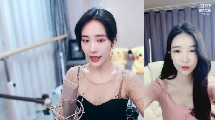 我在斗鱼看沫沫同学丶直播舞蹈