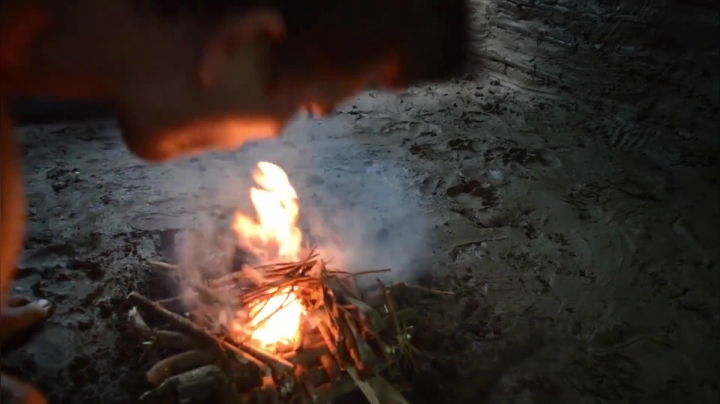 43_草顶泥墙工作间 (5)有鱼币的朋友，点进视频投个币吧