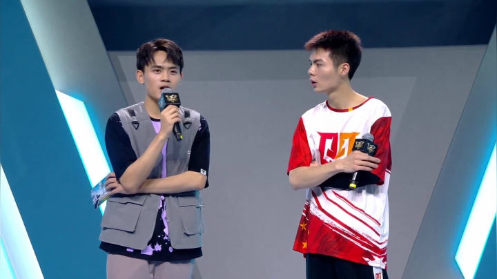 【赛后采访】Q9.E97：这个赛季道具双杀难度体现在选手心态还有战术制定