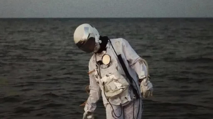 。