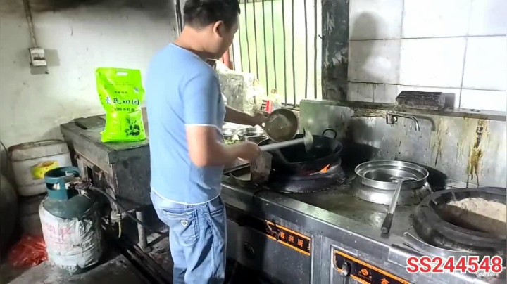 【2021-06-17 12点场】叶子户外：基地生活猪圈完工