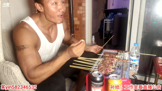 我在斗鱼看黑人毅直播户外