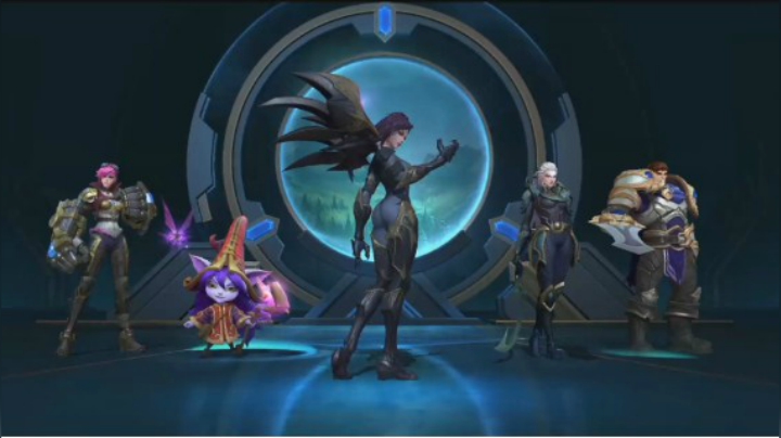 【LOL手游国服内测】单排卡莎