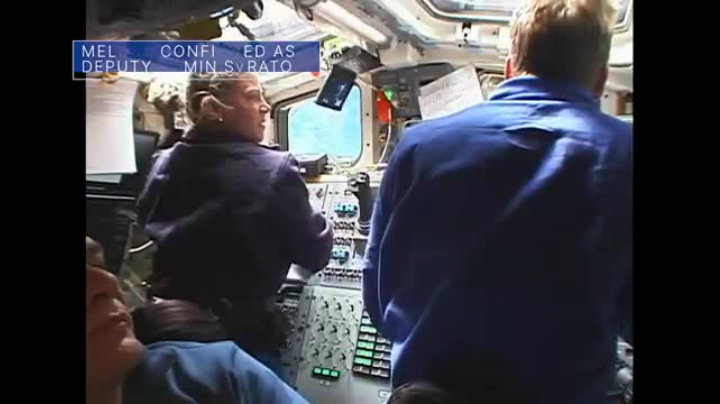 观看为国际空间站 安装新的太阳能电池板