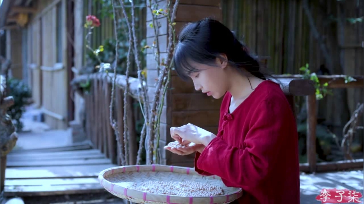 我在斗鱼看李子柒liziqi直播美食
