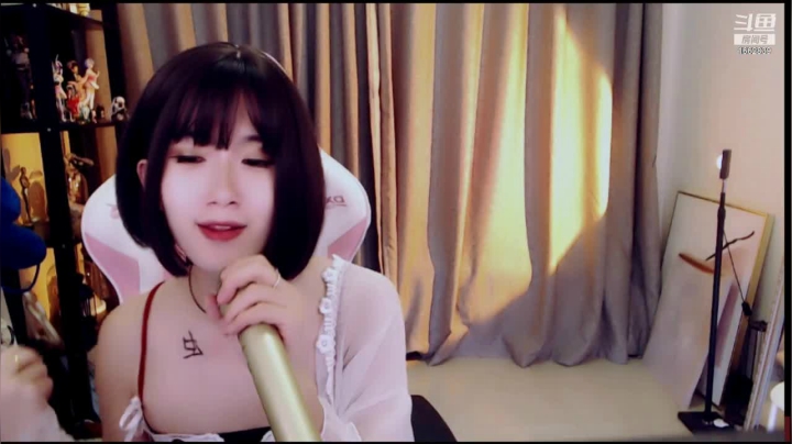 【2021-06-22 22点场】哈尼九：有个美女在直播哦