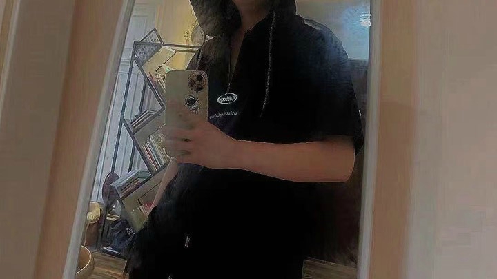 三连鸡加狗砸AwM