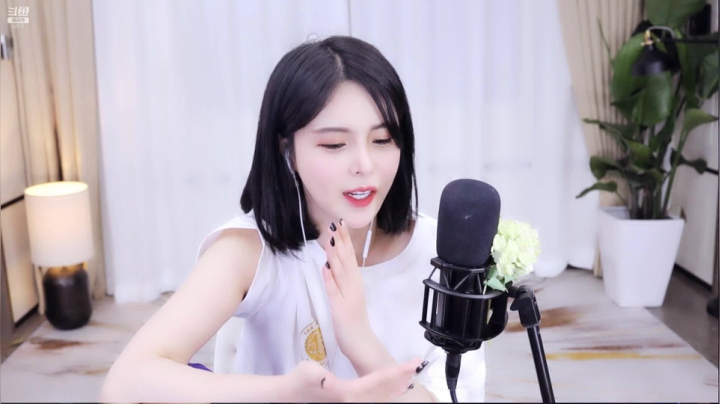 【2021-06-25 20点场】苏恩Olivia：苏恩：晚上好哦