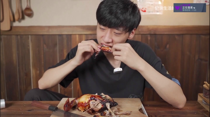 【2021-06-19 10点场】K118吗：K118：睡个懒觉没人发现吧