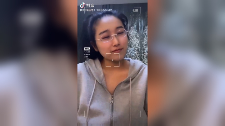 [鲨鱼娘大叫]哎呀…