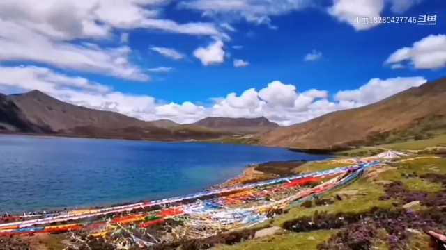 西藏财神湖思金拉措，镶嵌在雪山下的宝石，高原瑰丽的圣景