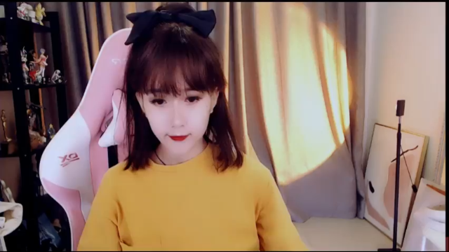 【2021-06-30 20点场】哈尼九：有一个美女在直播