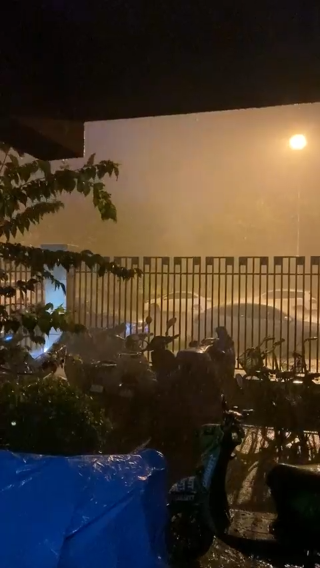 下好大的雨
