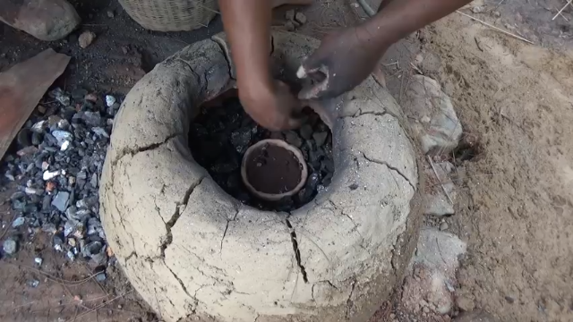 荒野空手 第二季  两年终于制作出铁器装备 总结 铅笔刀(6)新手村神器