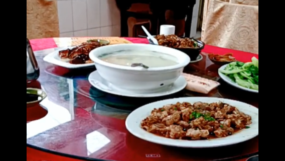 出去外面吃饭
