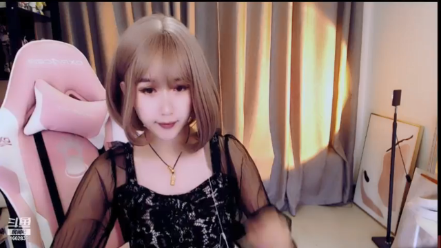 【2021-07-02 20点场】哈尼九：有一个美女在直播