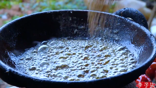 我在斗鱼看李子柒liziqi直播美食