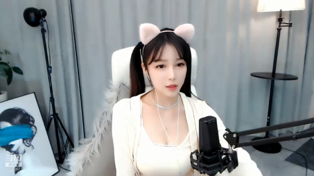 【2021-07-05 23点场】湖南小橙子：可可爱爱小橙橙