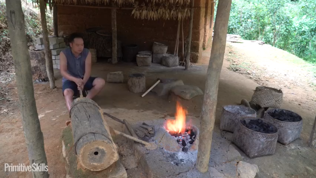 第三季更新高清E111制作工具,鲁班锯(3)真人我的世界-空手发展-单人炼铁