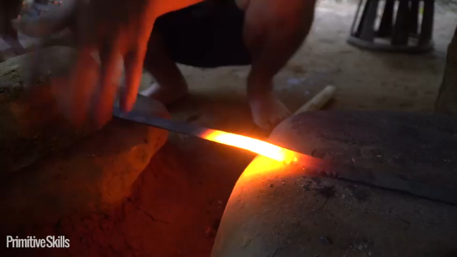 第三季更新高清E111制作工具,鲁班锯(11)真人我的世界-空手发展-单人炼铁