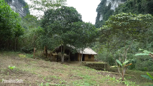 第三季更新高清E111制作工具,鲁班锯(5)真人我的世界-空手发展-单人炼铁