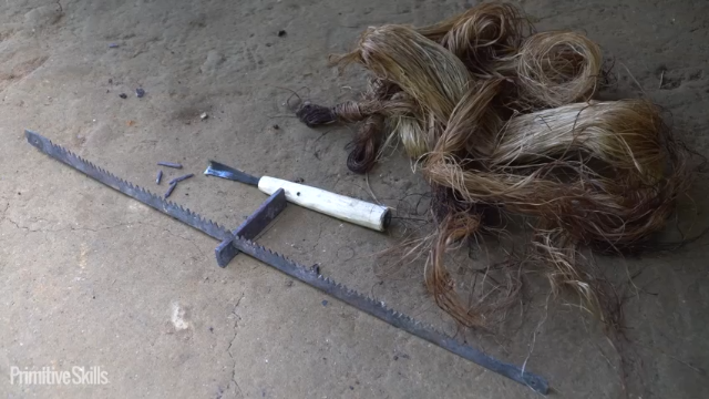 第三季更新高清E111制作工具,鲁班锯(14)真人我的世界-空手发展-单人炼铁