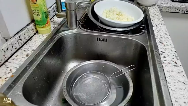 【2021-07-02 22点场】某年骚班儿：Emmmmmmm 3412559