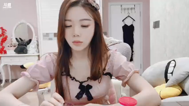 【2021-07-07 16点场】丽亚celiahunne：小姨子：加油